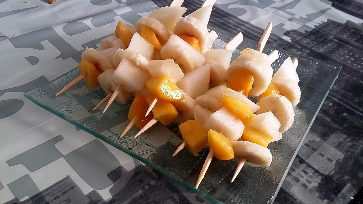 recette Brochettes de fruits au coulis de caramel