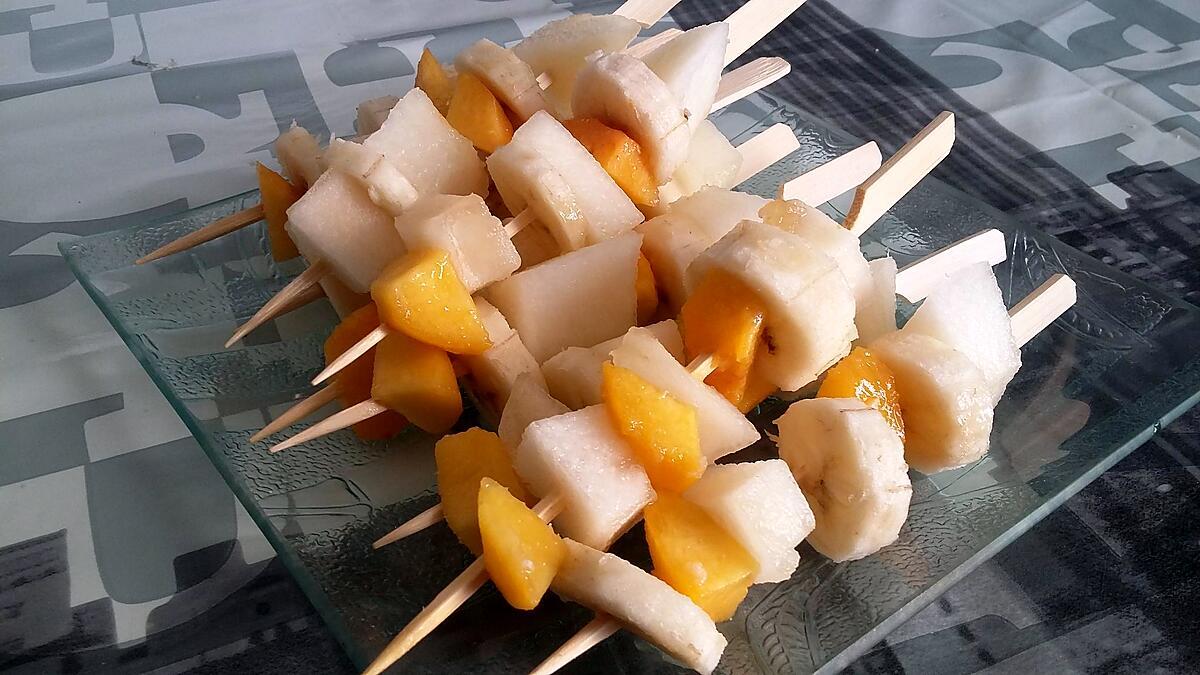 recette Brochettes de fruits au coulis de caramel