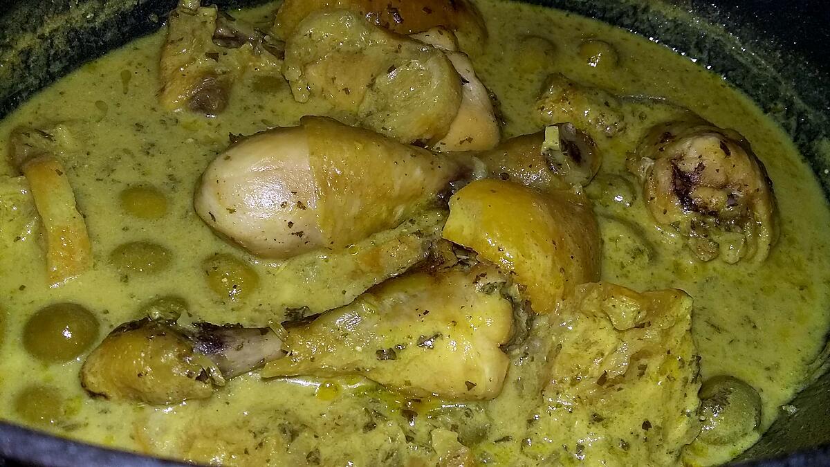 recette Tajine de poulet a la crème et aux citrons confit et aux olives