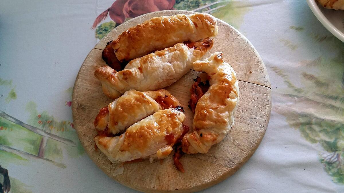 recette Petits croissants au jambon,fromage avec sauce barbecue