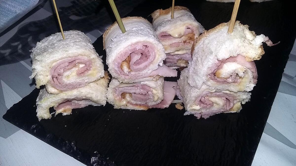 recette Roulés de pain de mie au jambon et au boursin