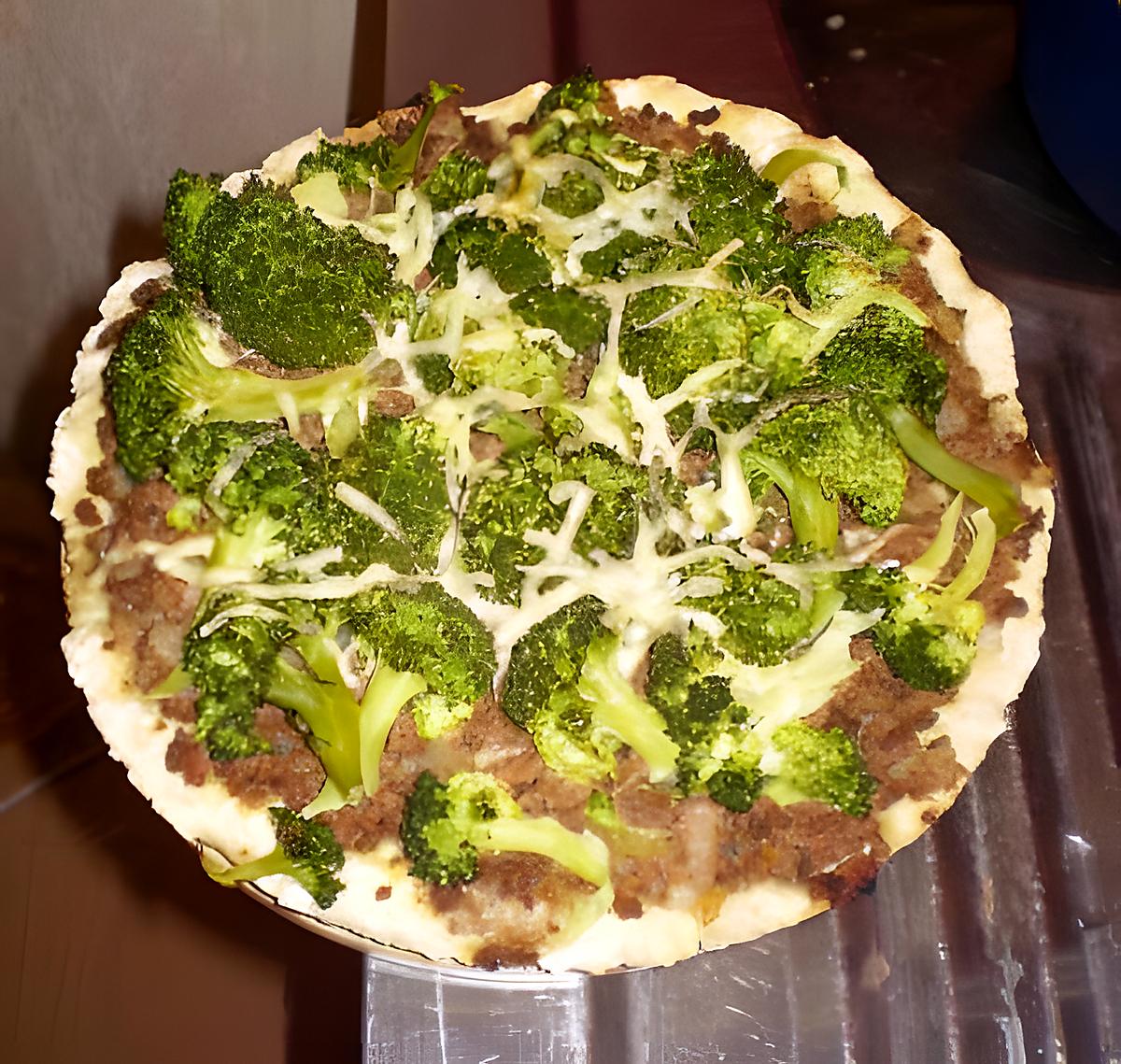 recette Pizza boeuf haché/brocolis