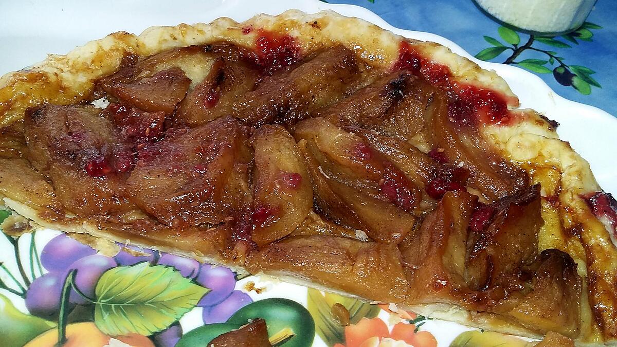 recette Tarte aux pommes et a la confiture de framboise