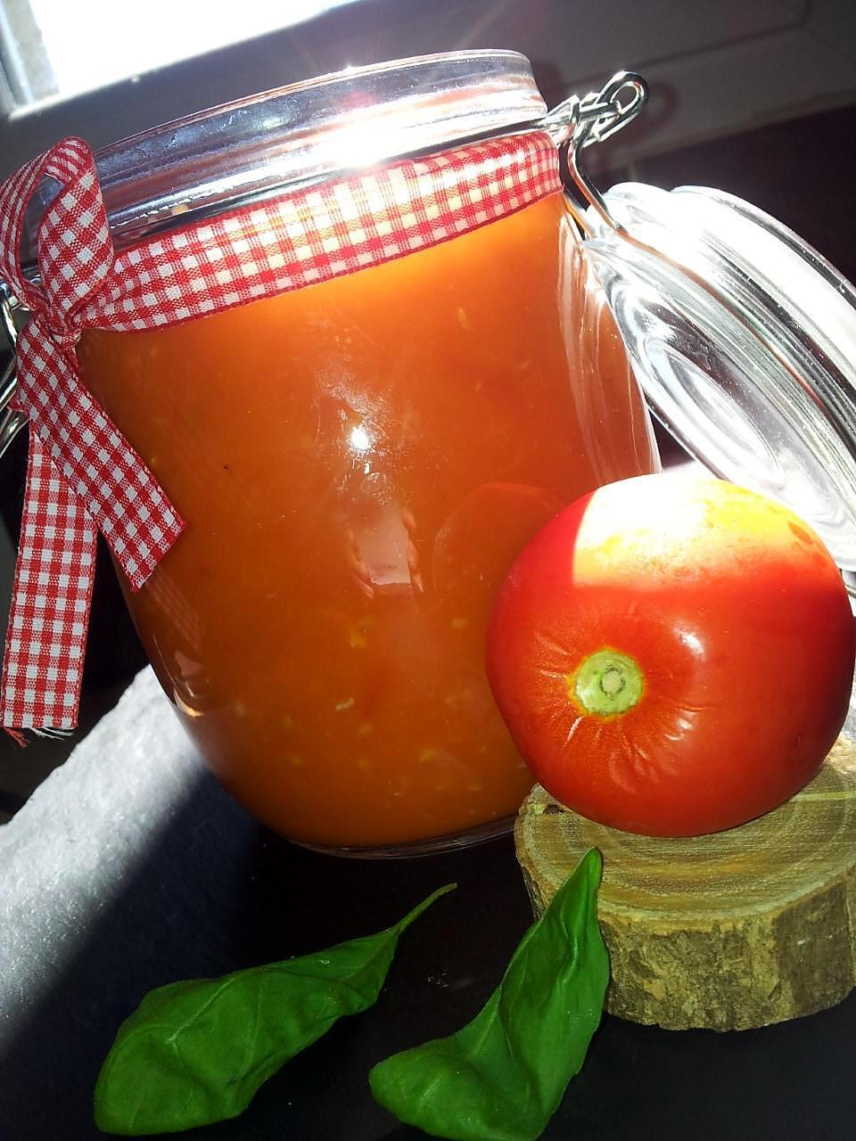 recette Coulis de tomates fraiches-basilic faits maison