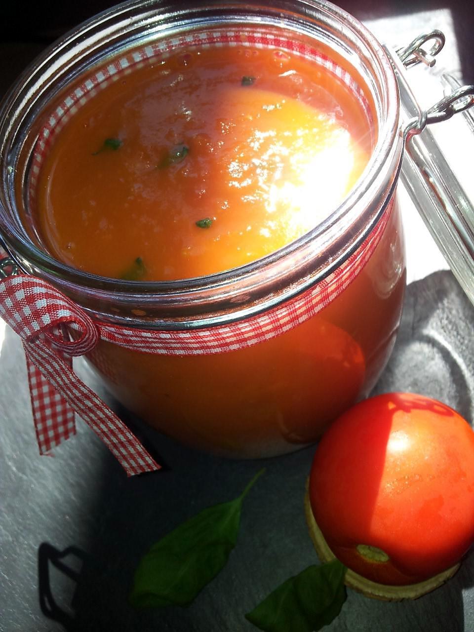 recette Coulis de tomates fraiches-basilic faits maison