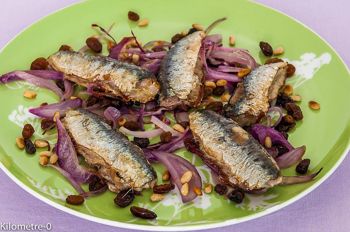 recette Sardines aux oignons rouges, raisins secs et pignons