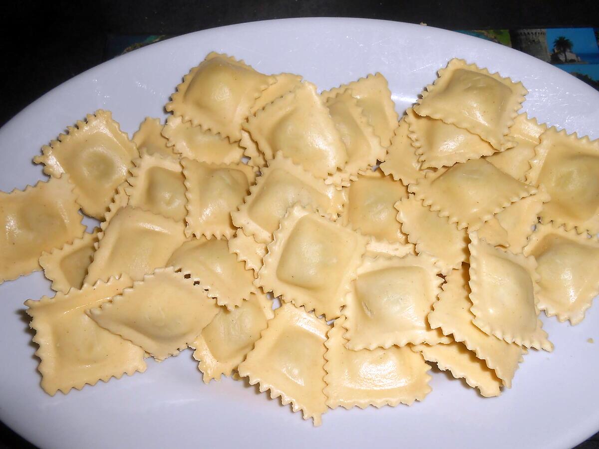 recette RAVIOLI AU BROCCIU AL BRODO (au bouillon)