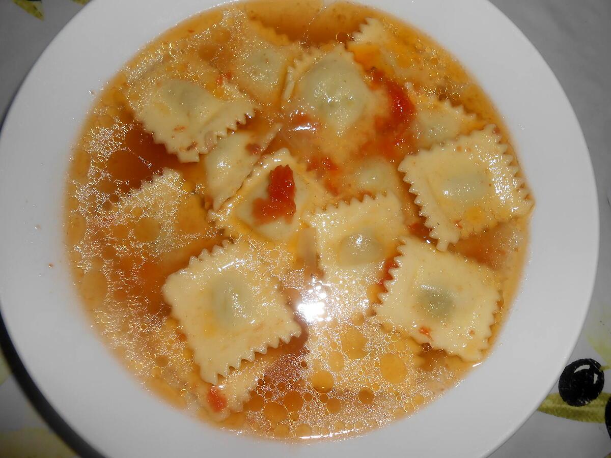 recette RAVIOLI AU BROCCIU AL BRODO (au bouillon)