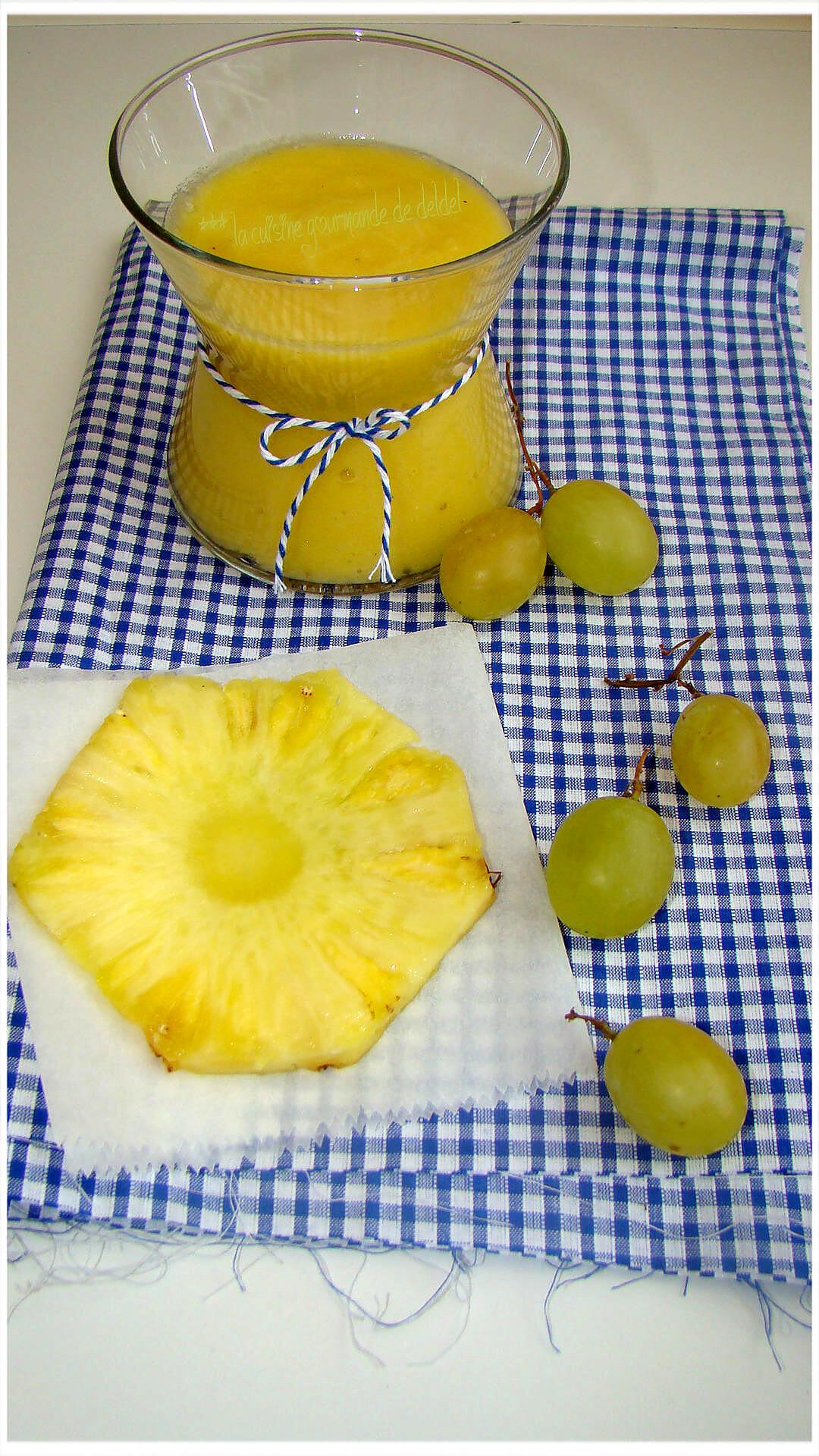 recette JUS D'ANANAS ET RAISIN BLANC