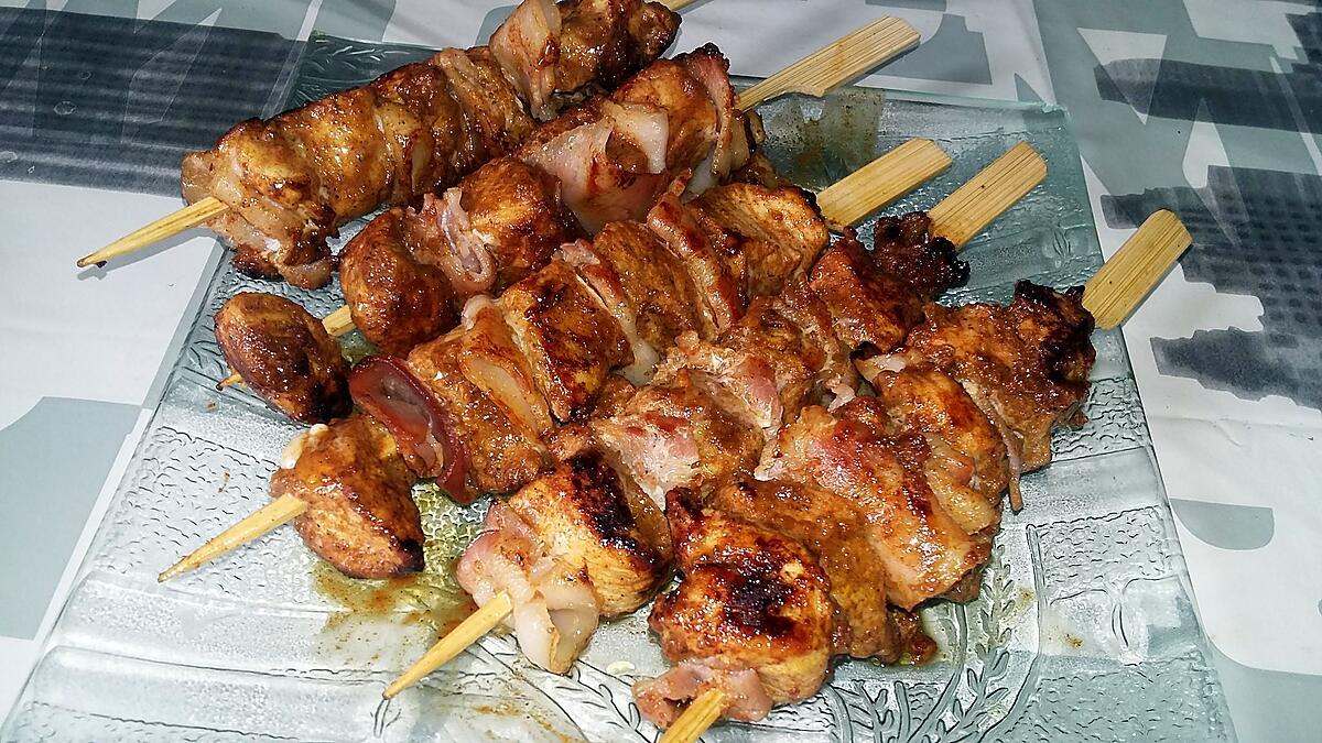 recette Brochettes de dinde tandoori au lard