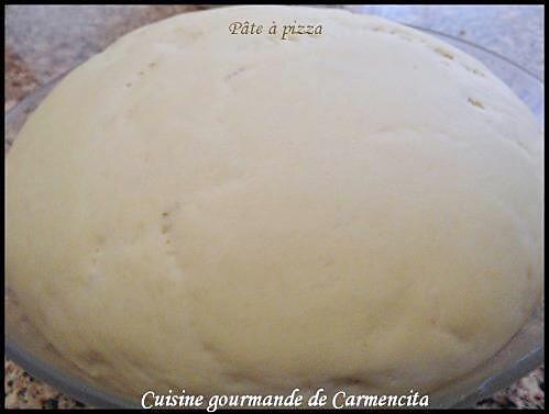 recette Pizza au jambon spek coeurs d'artichaut et mozzarella