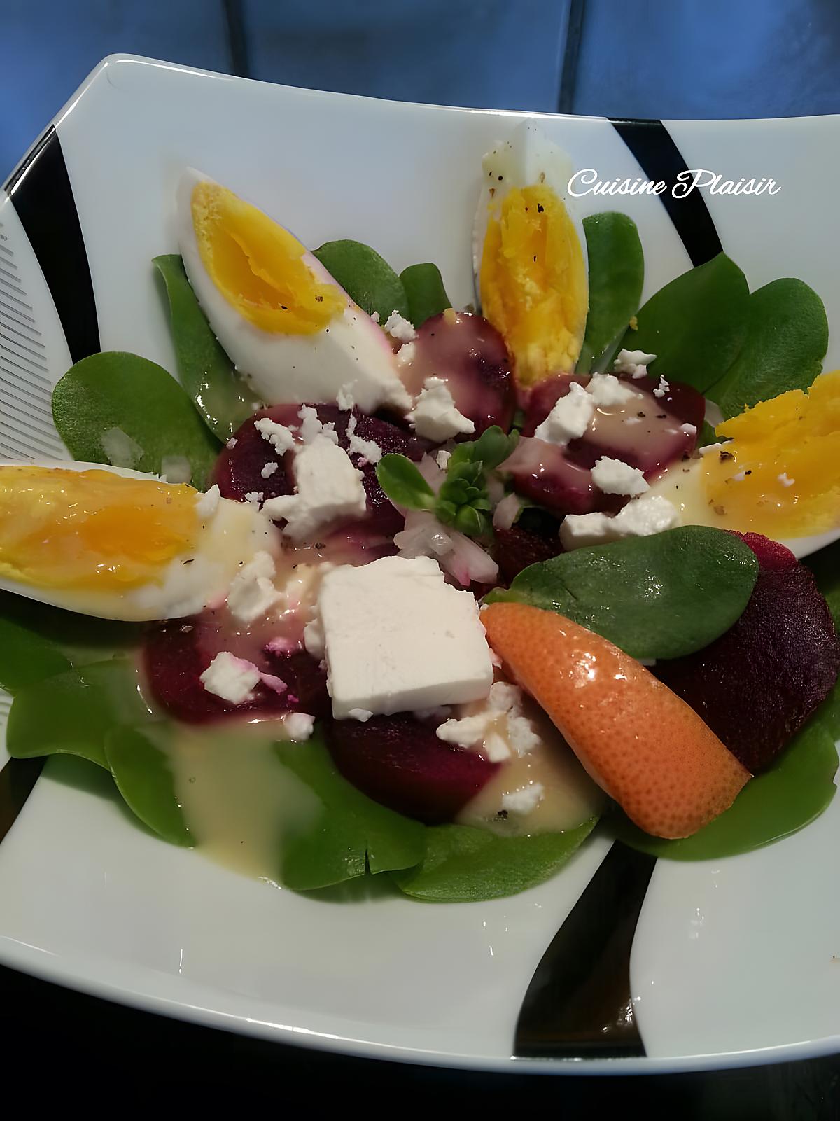 recette Salade de Pourpier, betterave rouge et feta, sauce vinaigrette à l'orange