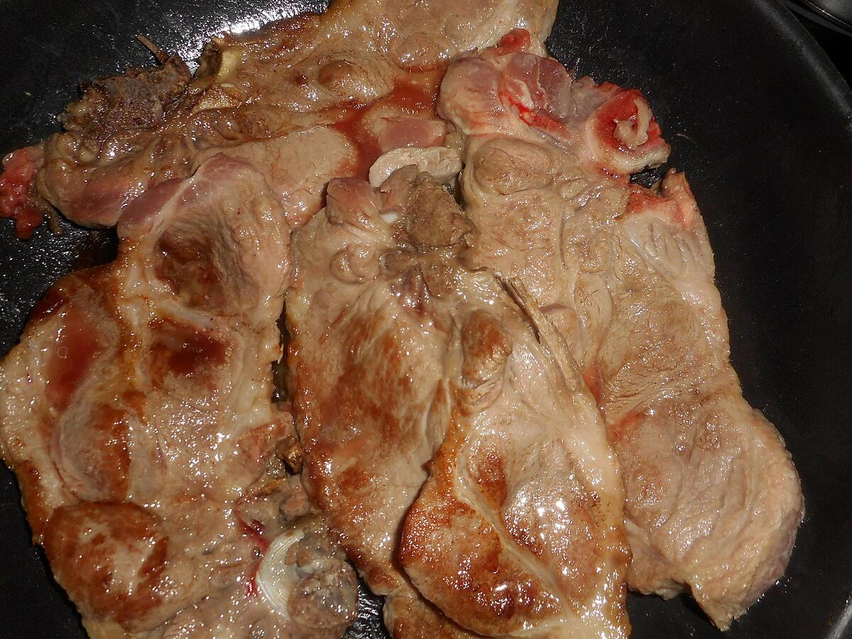 recette Cotes de porc gratinées du pays basque