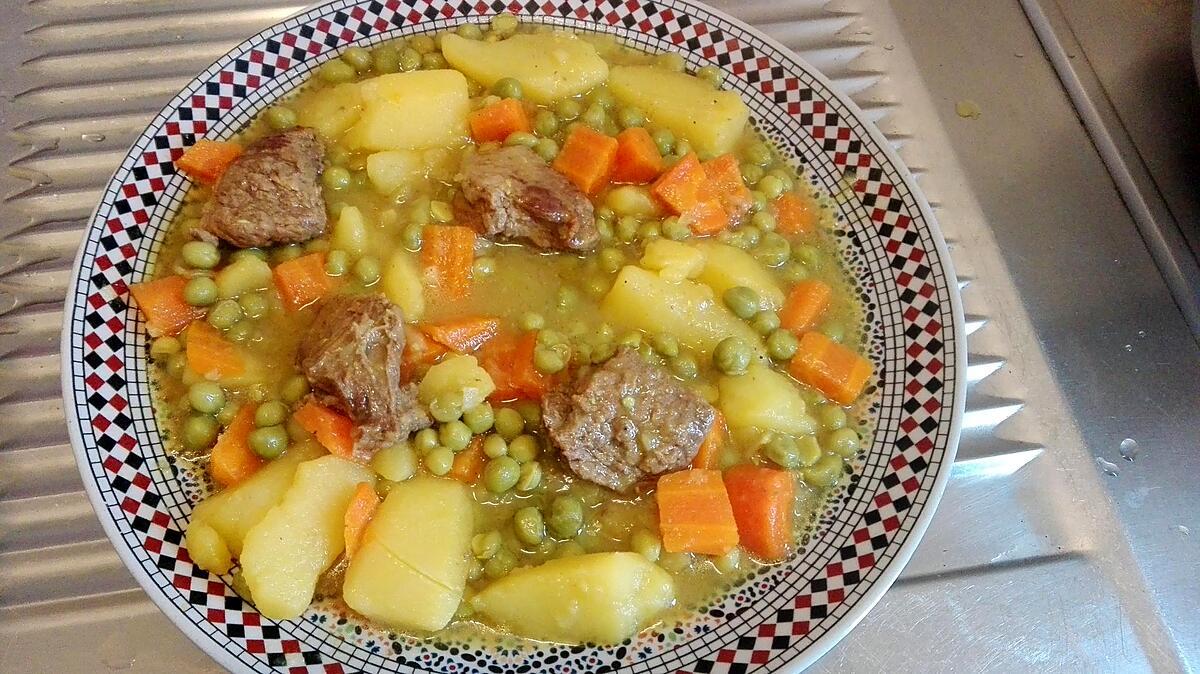 recette VEAU PETIT POIS CAROTTE ET POMME DE TERRE