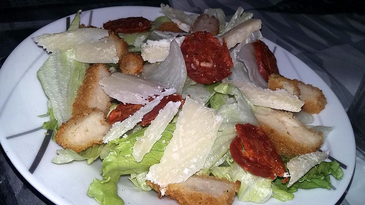 recette Salade iceberg de poulet pané, chorizo parmesan