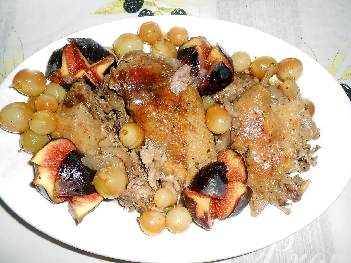 recette CANETTE AUX FIGUES ET AUX RAISINS