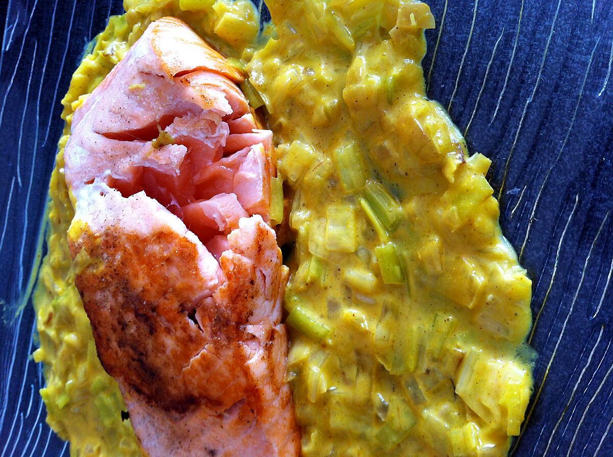 recette Pavé de saumon poireaux curry (compatible dukan)