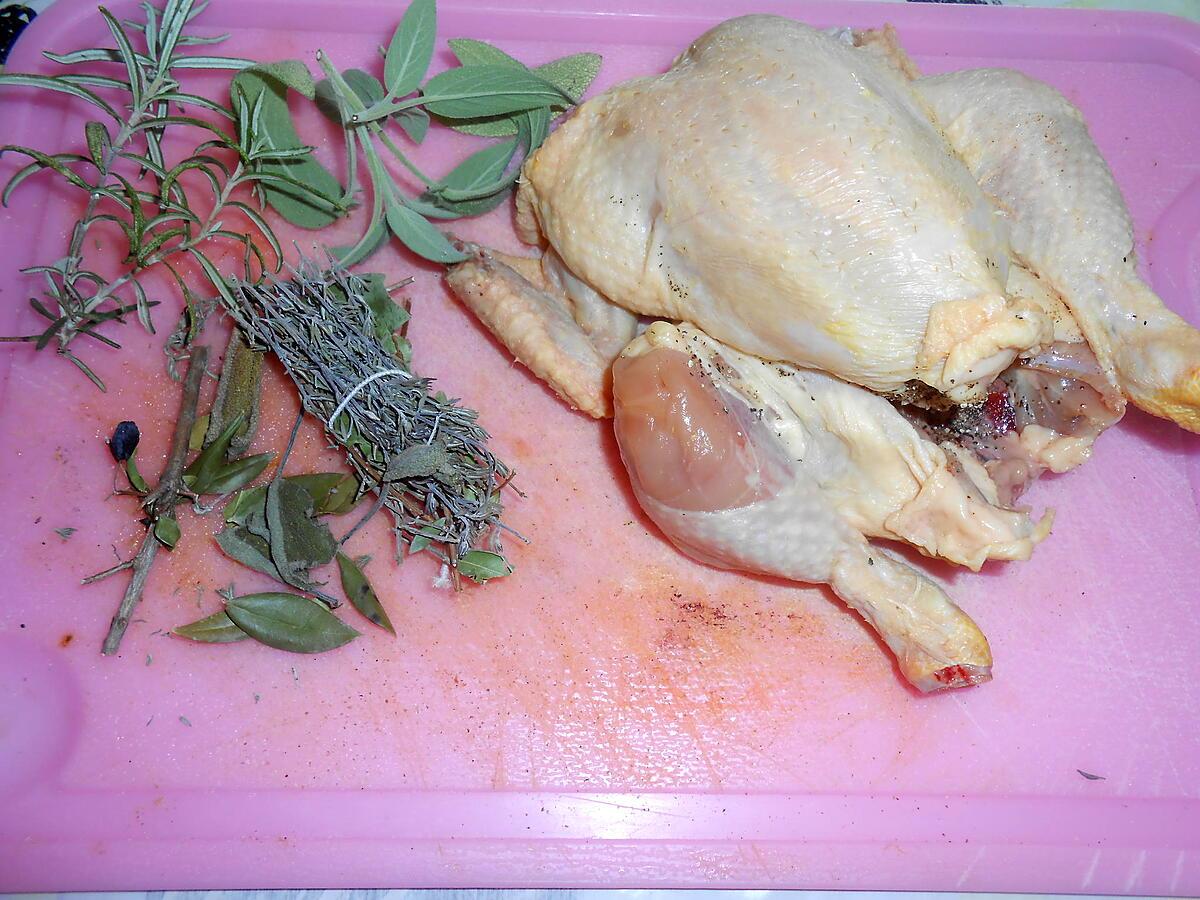 recette COQUELET FARCI AUX HERBES