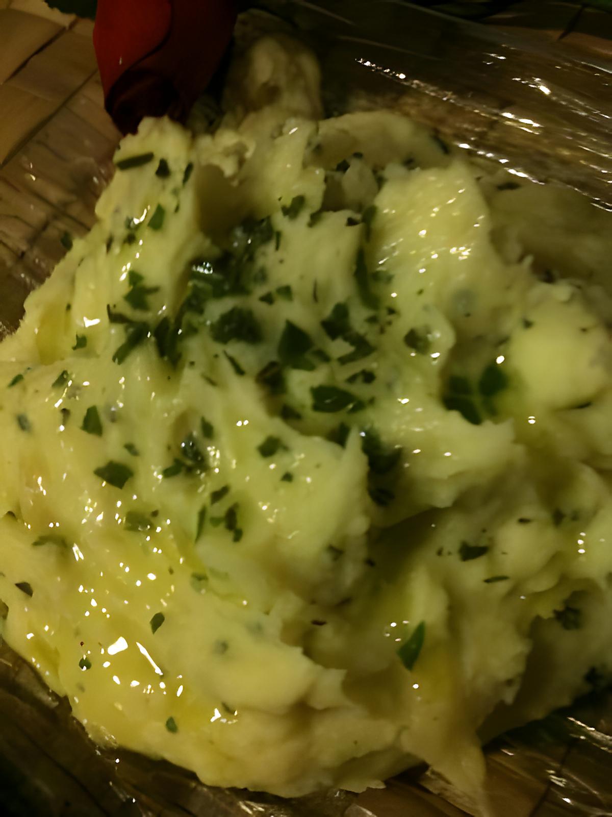 recette PUREE MAISON  A  L'AIL,  BASILIC,  HUILE D'OLIVE