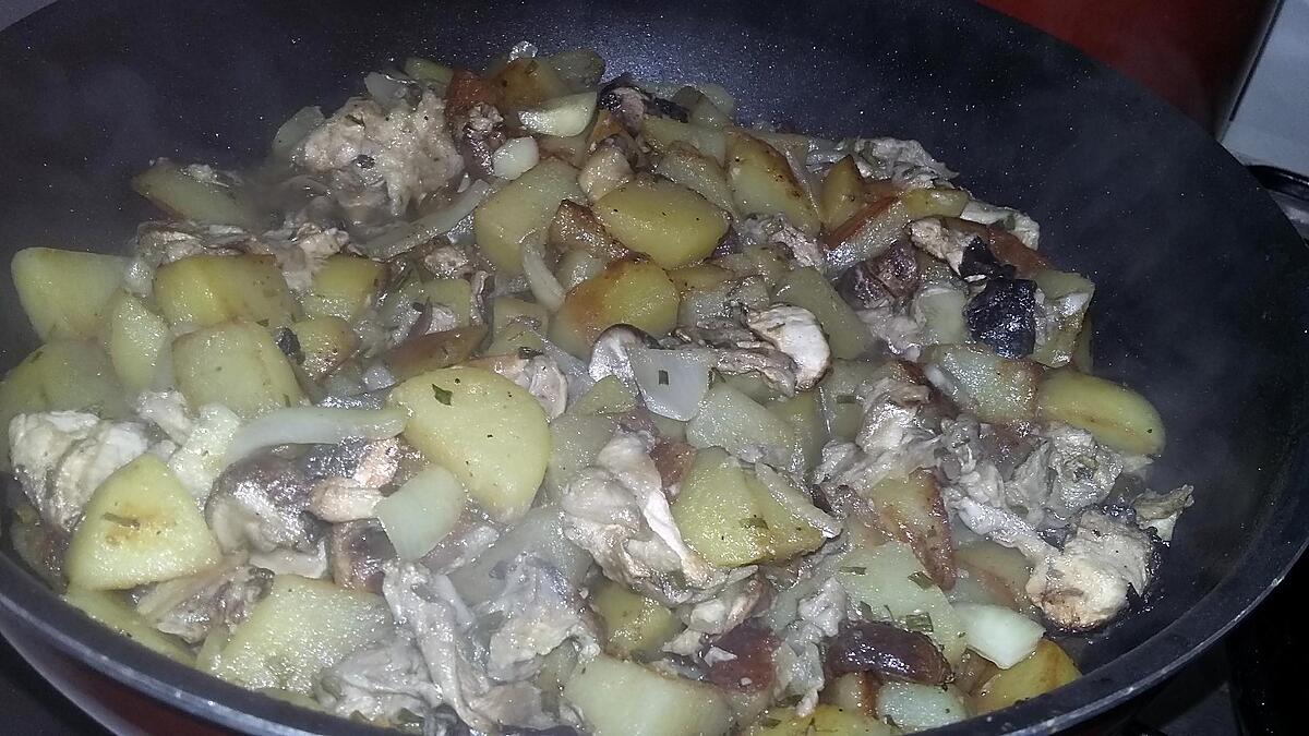 recette Poêlé de pommes de terre au coulemelles
