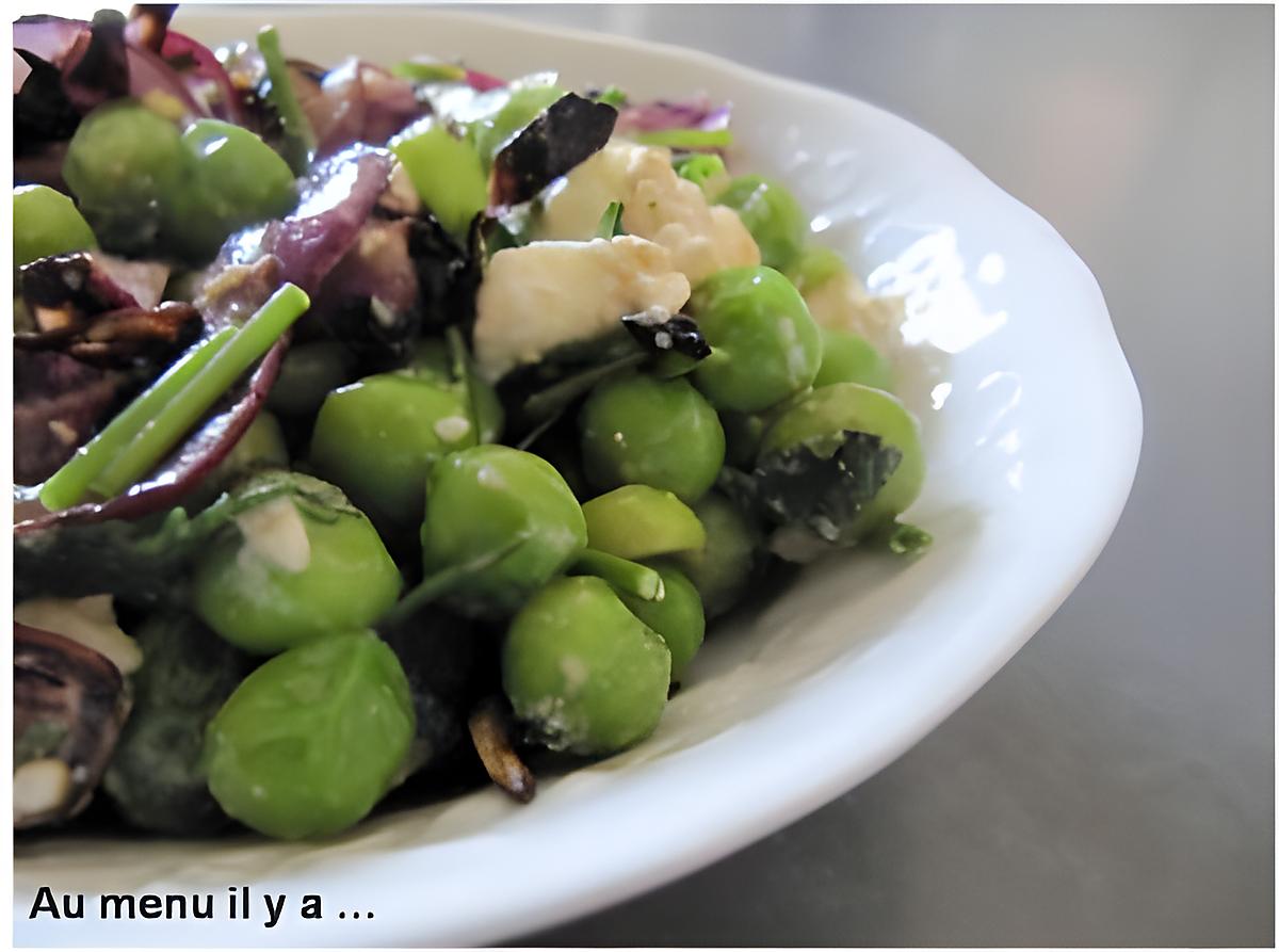 recette Salade de petis pois, féta et oignons rouges