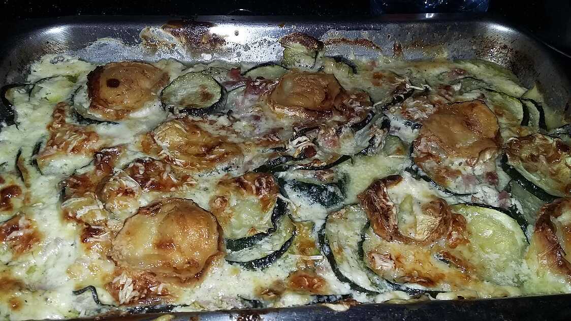 Gratin de courgettes au jambon et au chèvre