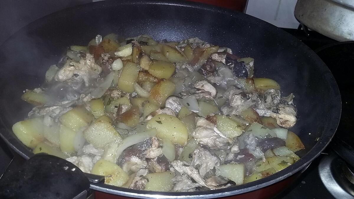 recette Poêlé de pommes de terre au coulemelles