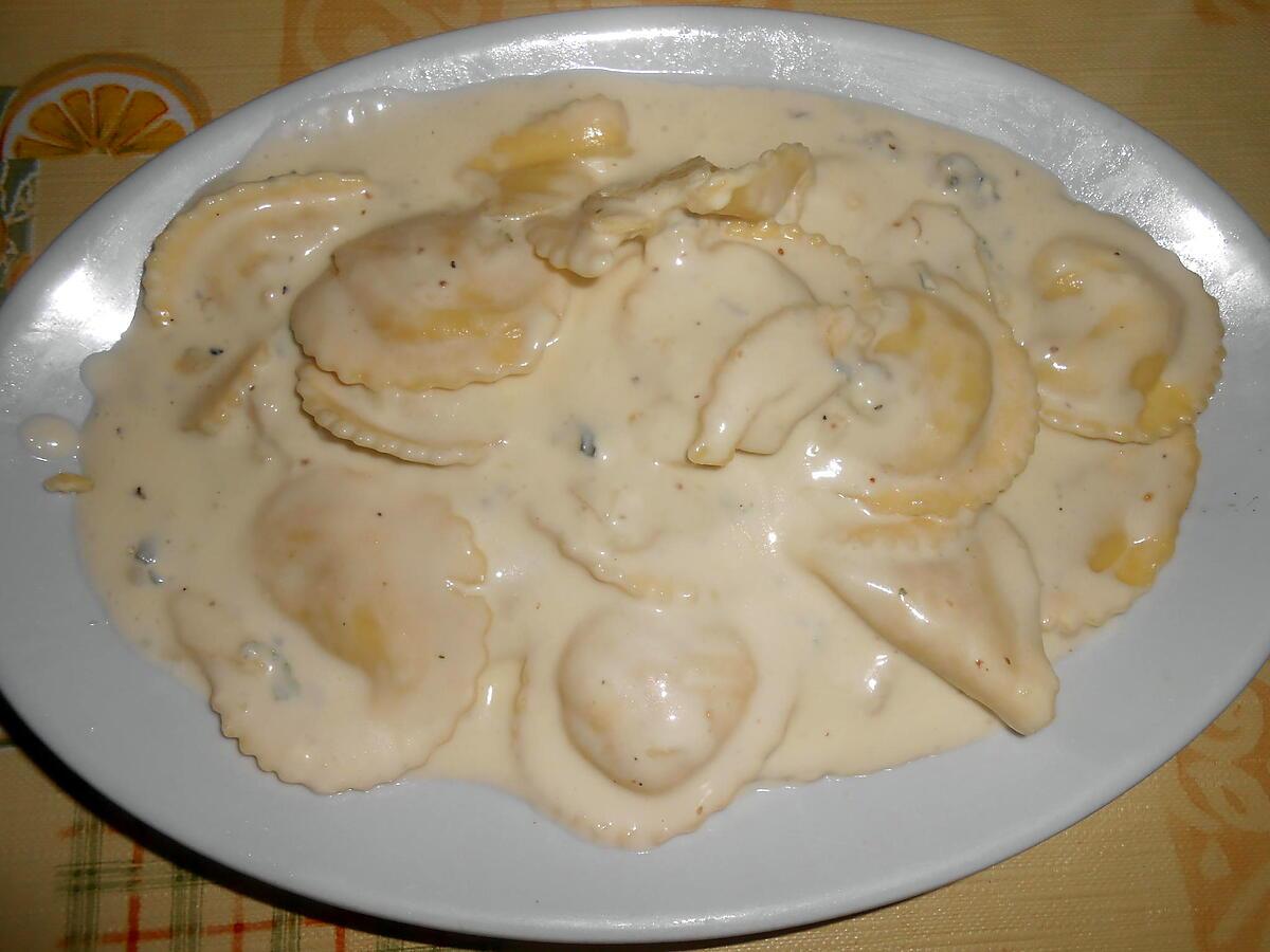 recette RAVIOLI A LA CREME AU BLEU