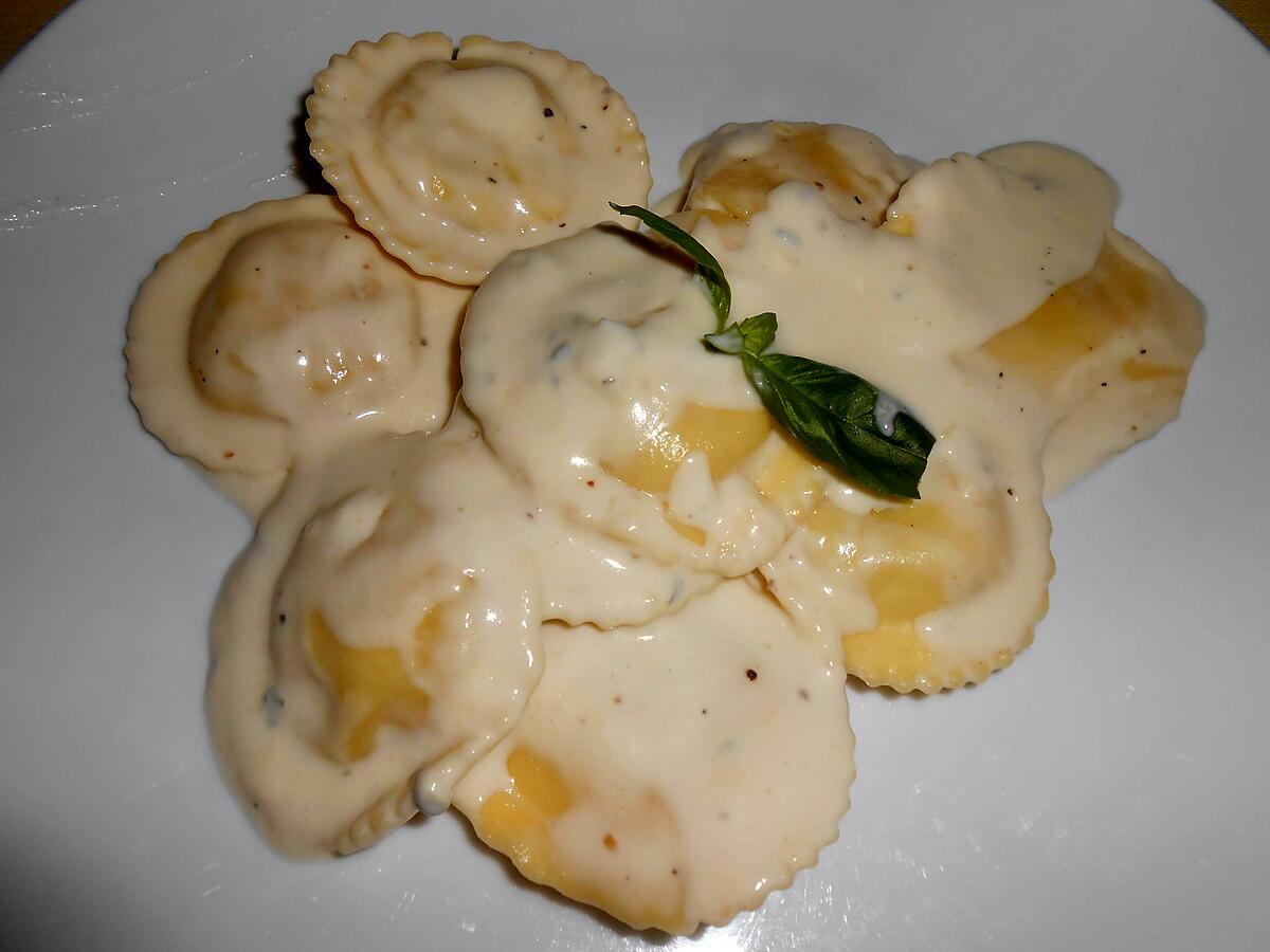 recette RAVIOLI A LA CREME AU BLEU