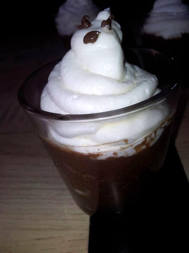 recette Mousse au chocolat au lait d'hallowen avec sa chantilly fantôme