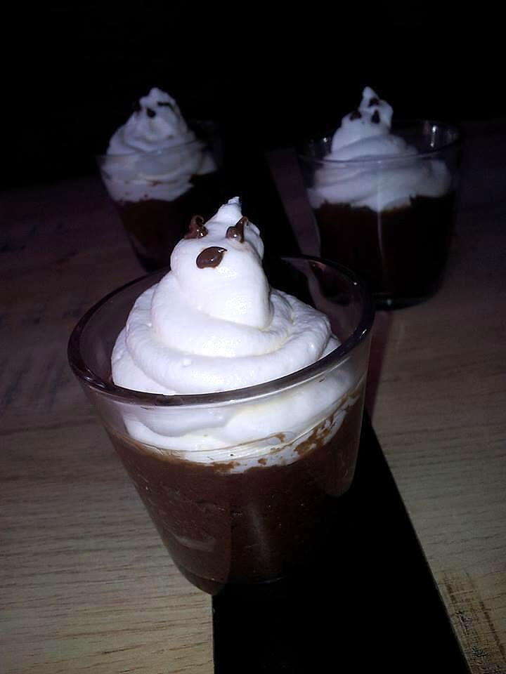 recette Mousse au chocolat au lait d'hallowen avec sa chantilly fantôme