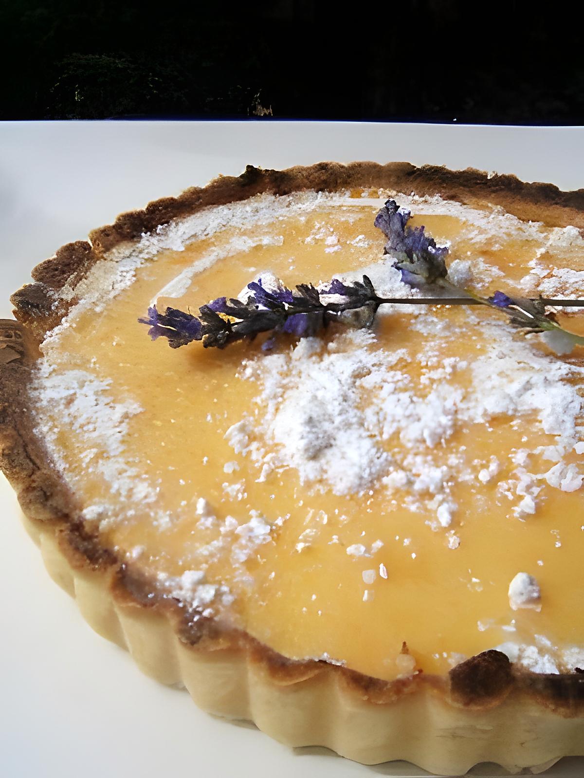 recette Tarte au citron et fleurs de lavande