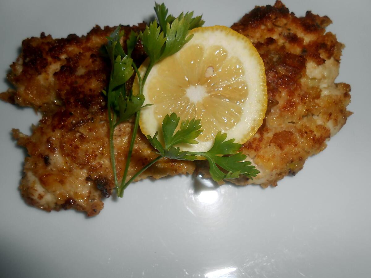 recette ESCALOPES DE POULET PANEES AU CELERI BRANCHES