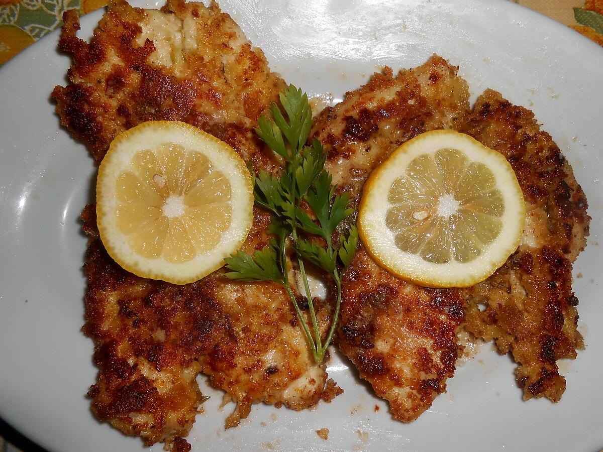 recette ESCALOPES DE POULET PANEES AU CELERI BRANCHES