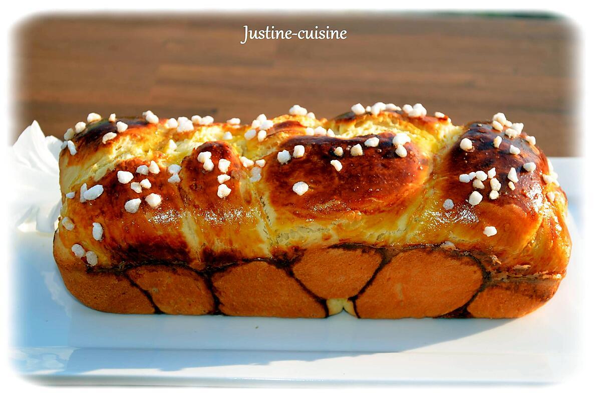 recette Brioche tressée au sucre perlé