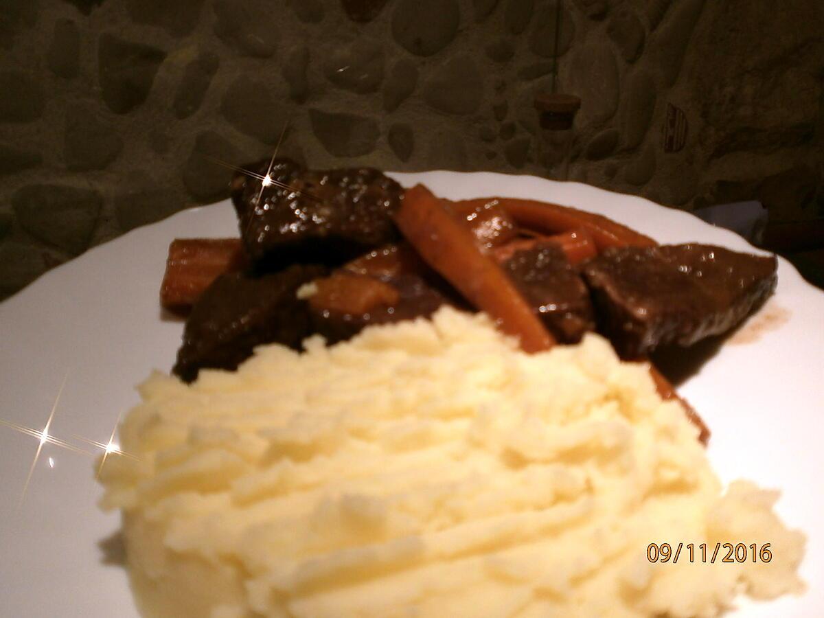 recette BOEUF - CAROTTES  A  LA  BORDELAISE