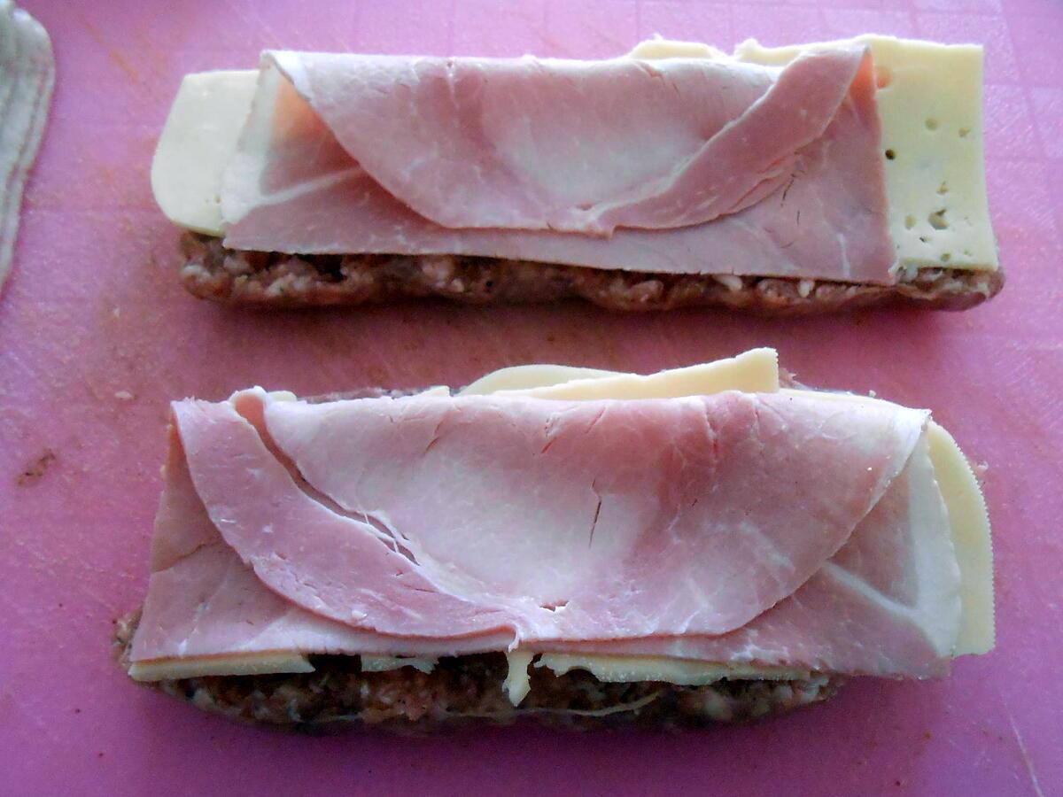 recette SAUCISSE DE TOULOUSE FARCIE AU JAMBON FROMAGE