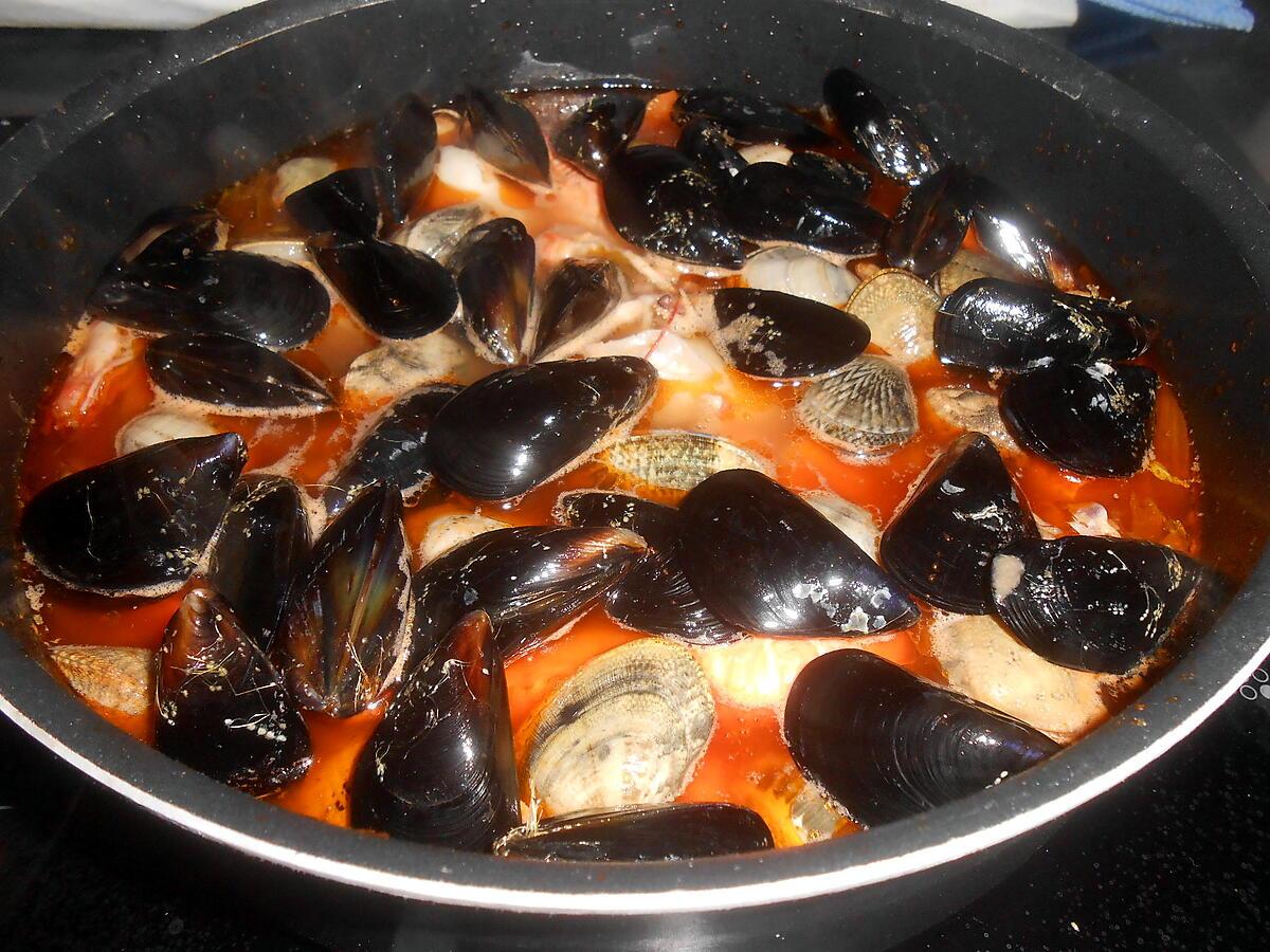 recette SOUPE DE CRUSTACES ET MOLLUSQUES