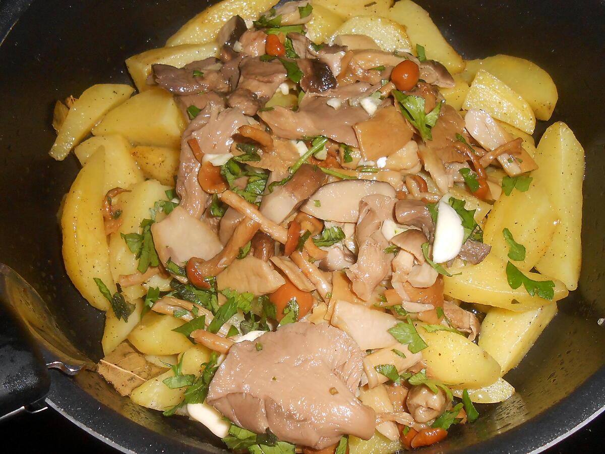 recette POELEE CAMPAGNARDE DE POMMES DE TERRE ET CHAMPIGNONS