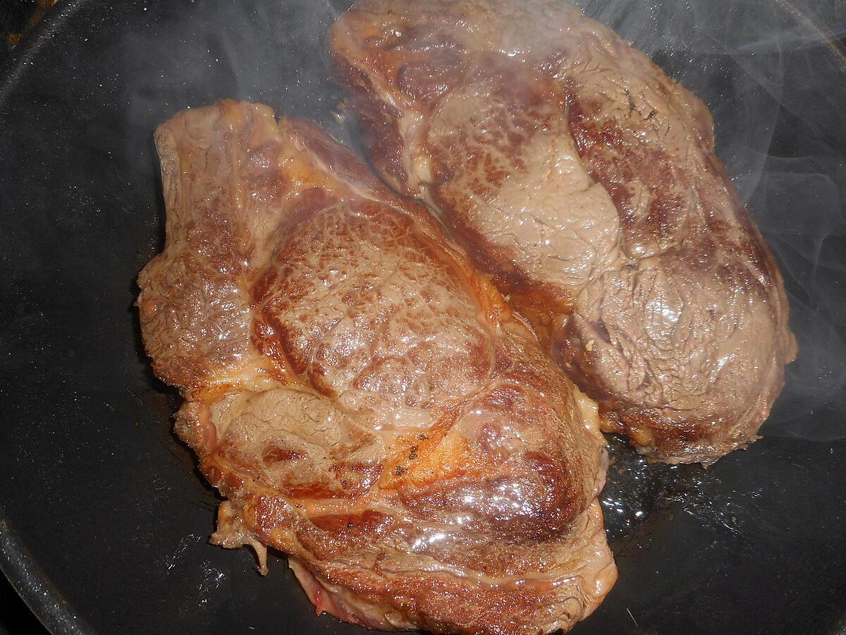 recette Cotes de boeuf a l os à la lyonnaise