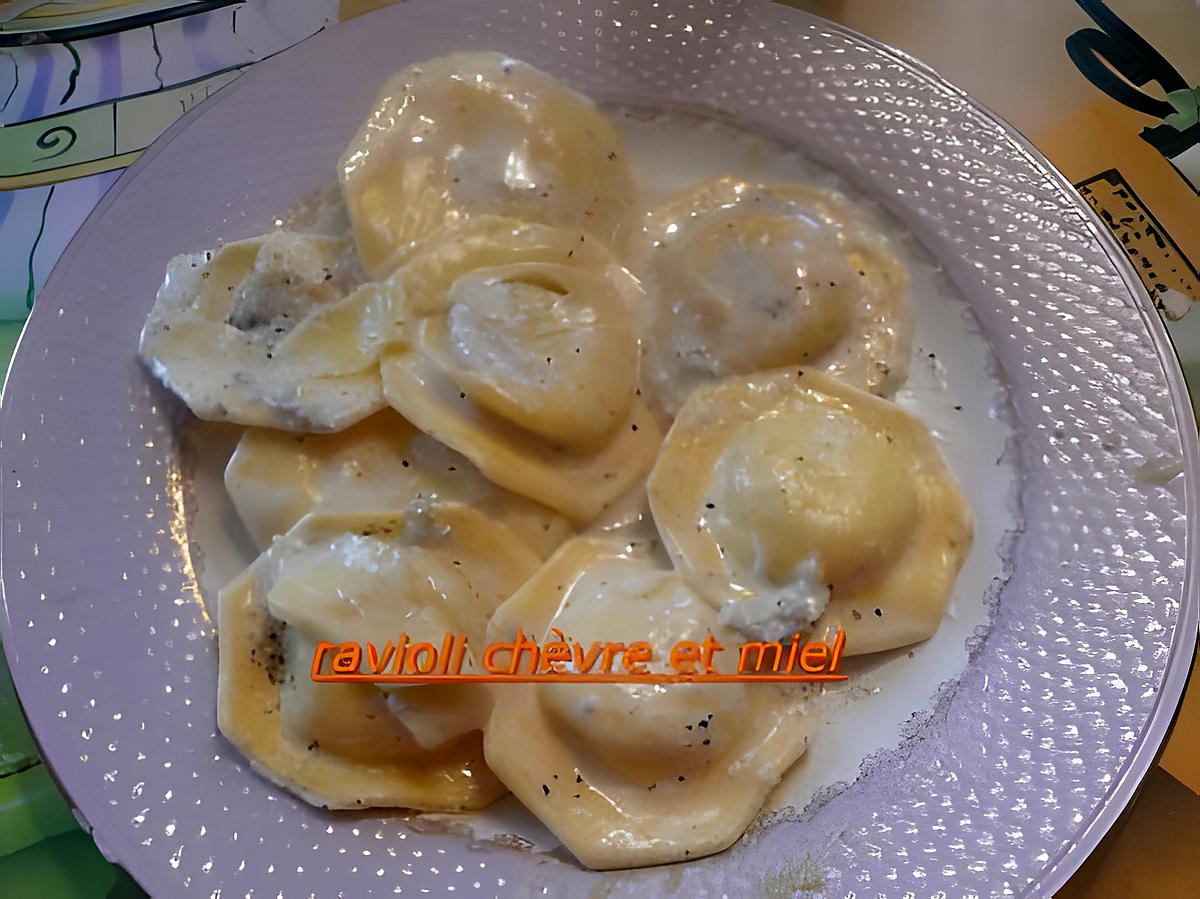 recette RAVIOLI CHEVRE ET MIEL