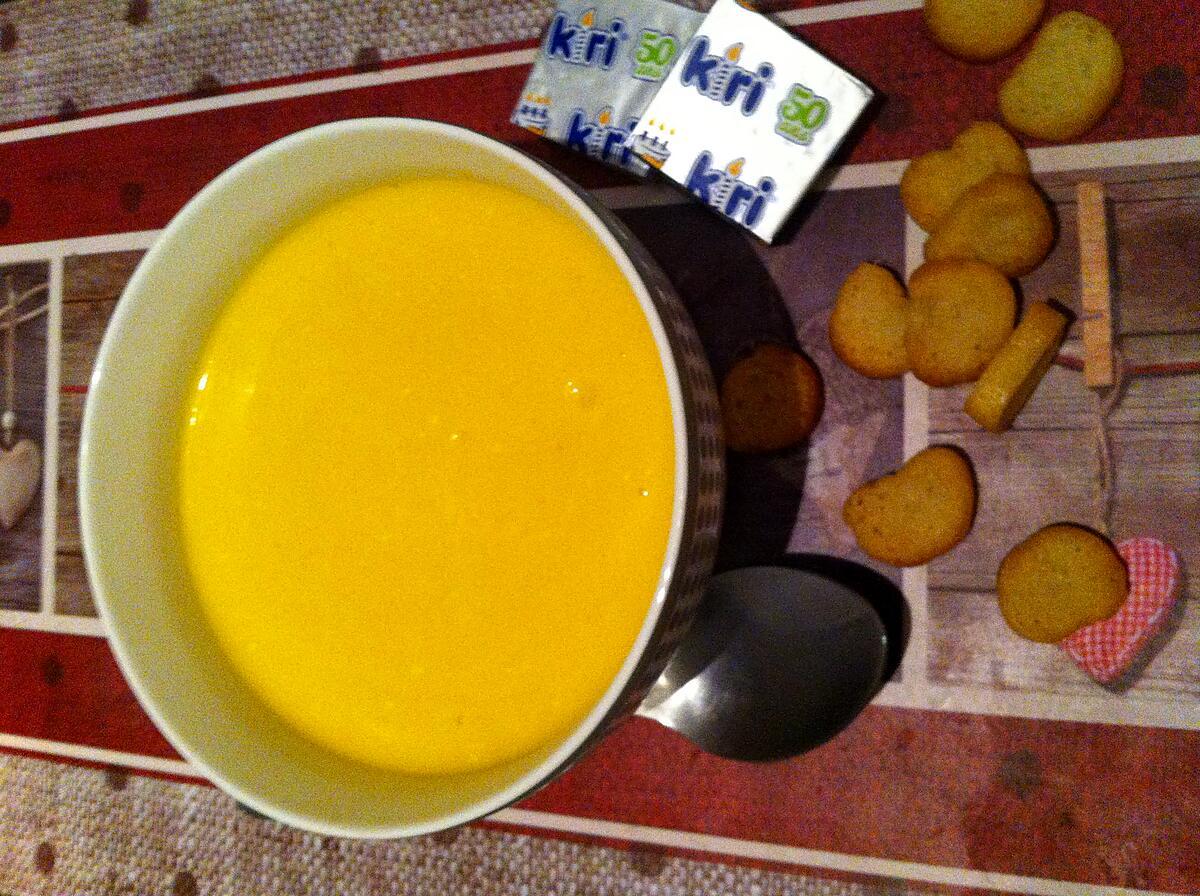 recette Soupe toute douce kiri/curry (thermomix)