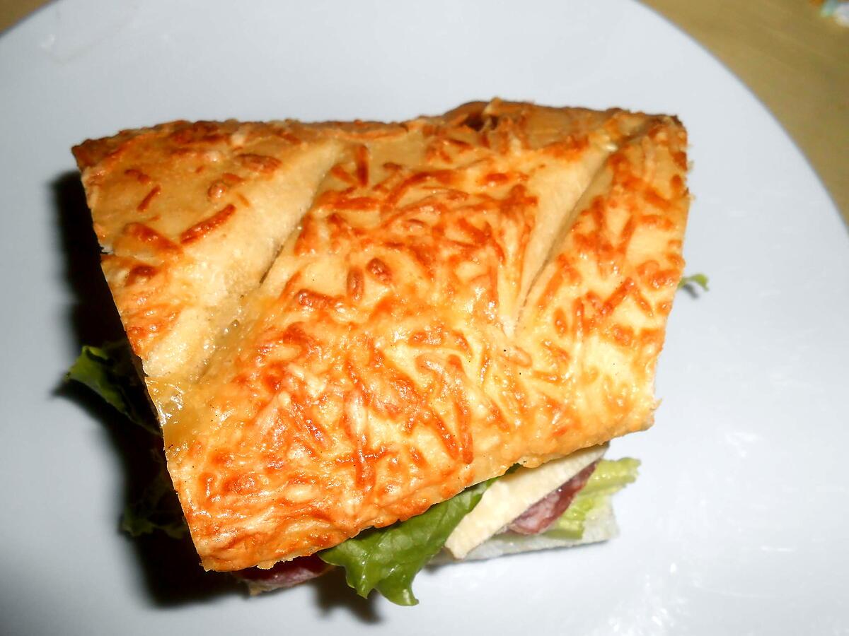 recette SANDWICH A LA FOCACCIA AUX 3 FROMAGES