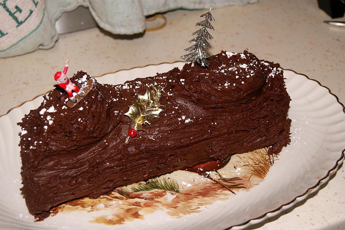 recette Bûche à la mousse au chocolat/écorces de clémentines confites et crème de caramel beurre salé