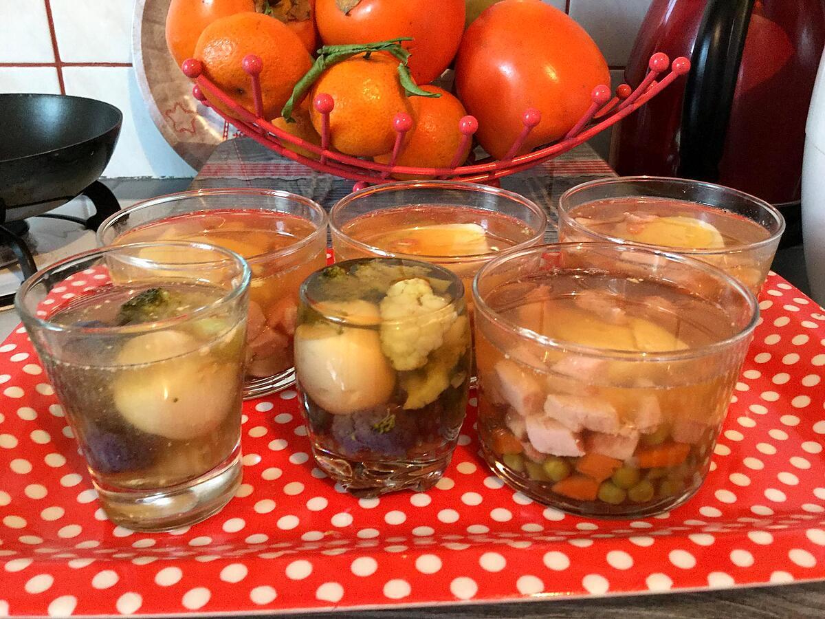 recette OEUFS EN GELÉE AVEC PETIT LÉGUMES