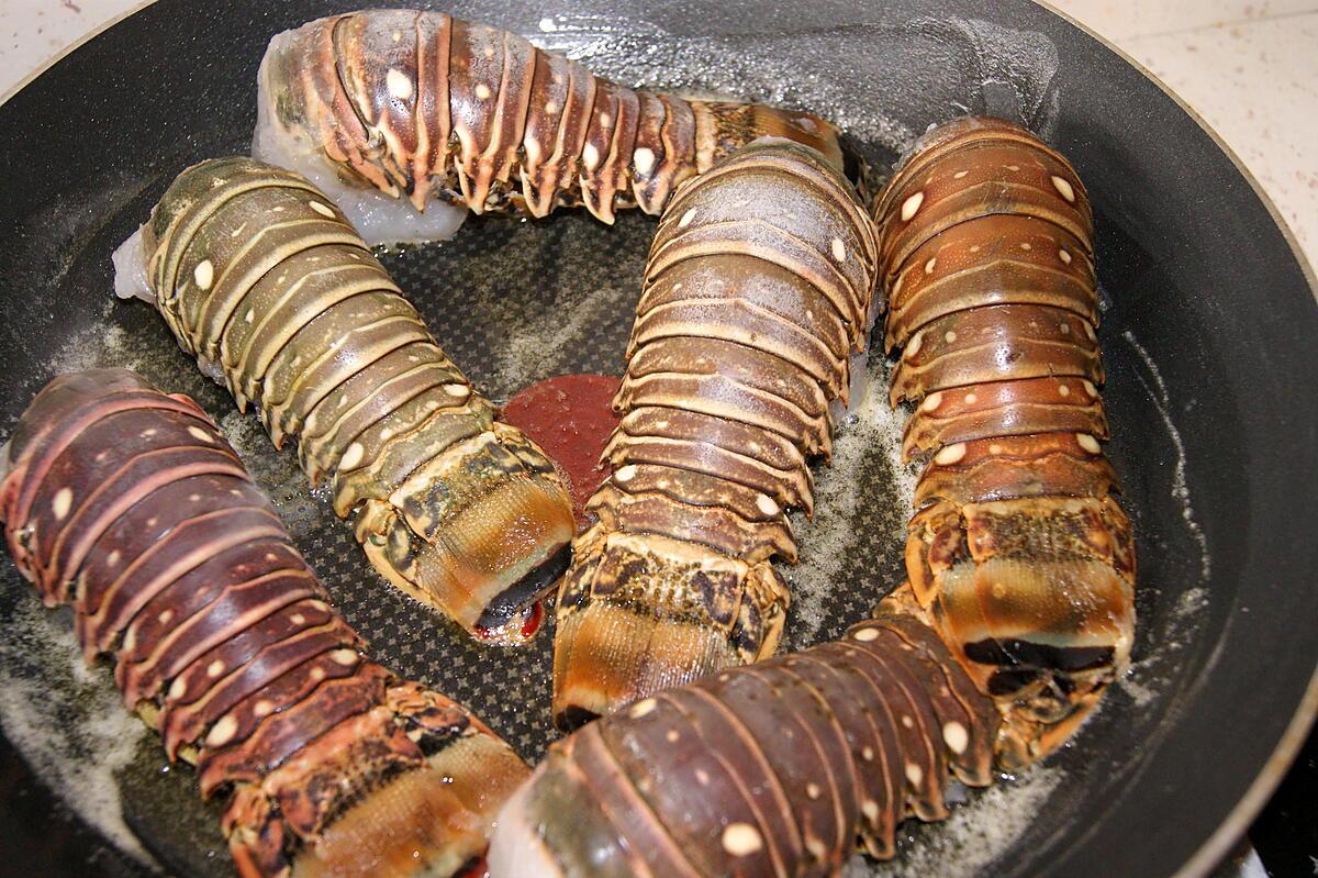 recette Queues de langouste à l'armoricaine