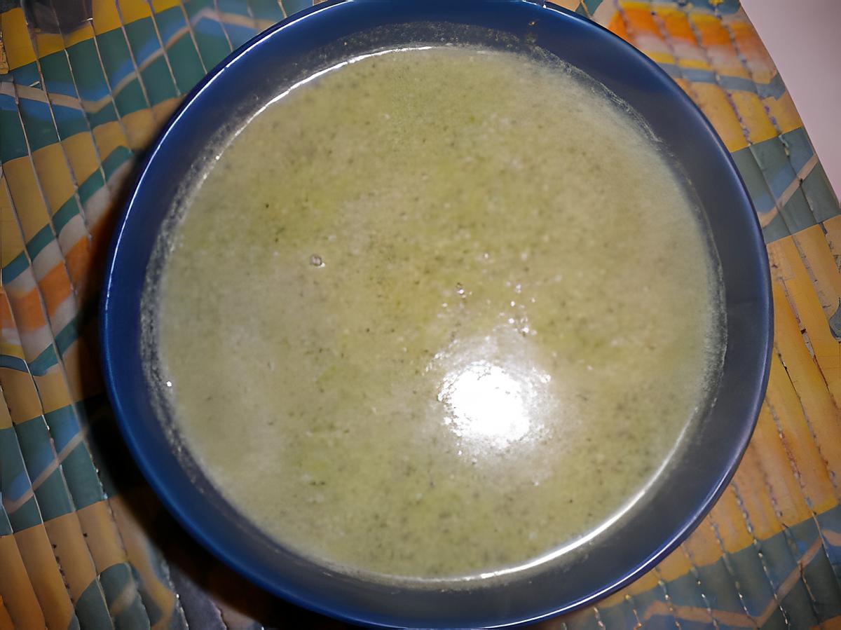 recette Soupe de brocolis aux gorgonzolas