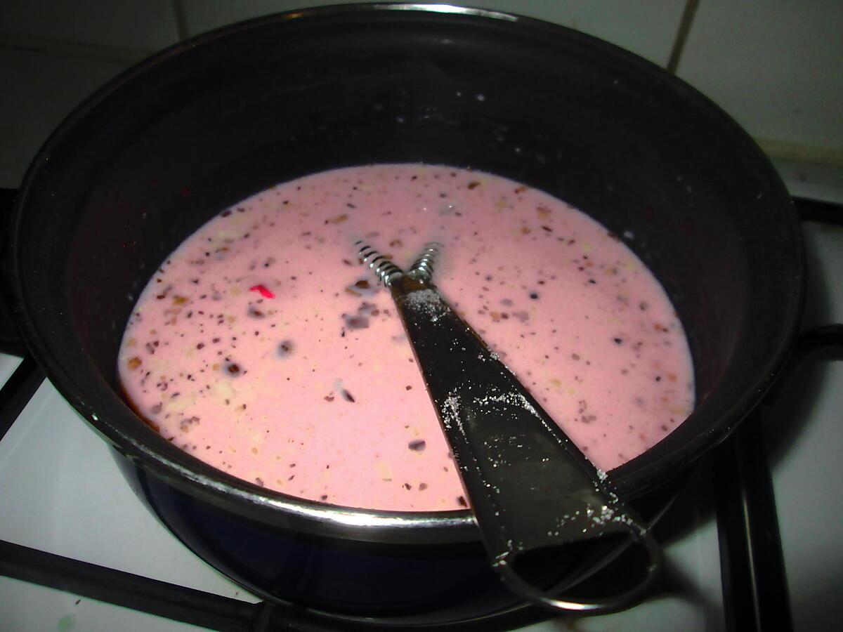 recette crémes aux pralines roses,,,,,,,,,,,,,,,,,,,,,,,,,,  crémes   a la verveine