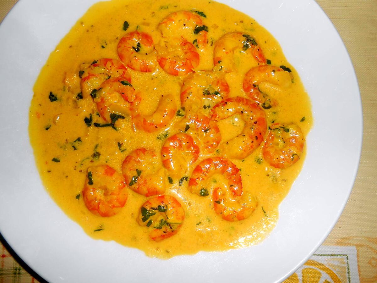 recette CREVETTES SAUCE CREME SAFRANEE