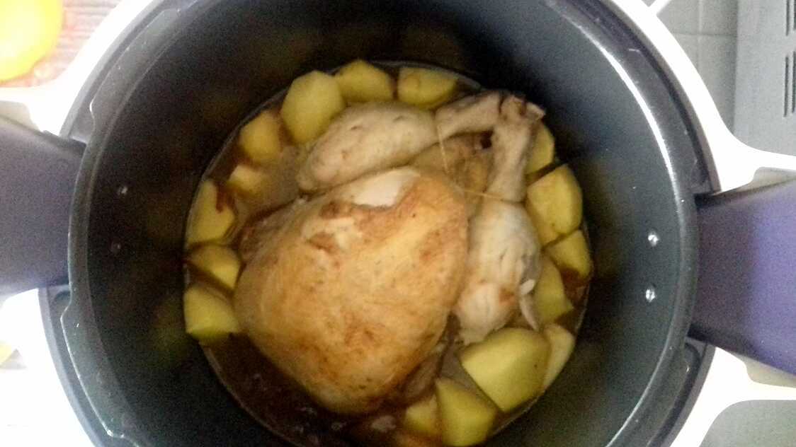 Recette de POULET ENTIER au COOKEO